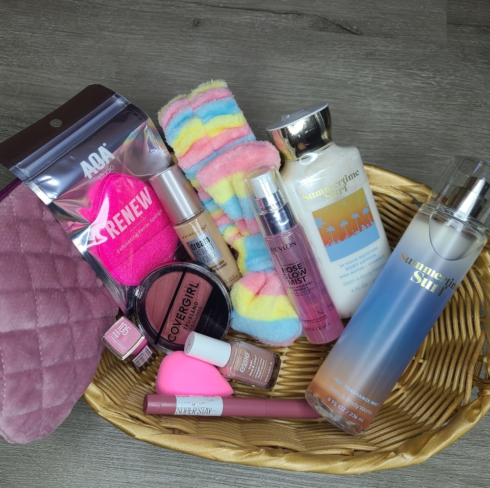 Combo Bath&bodyworks and makeup